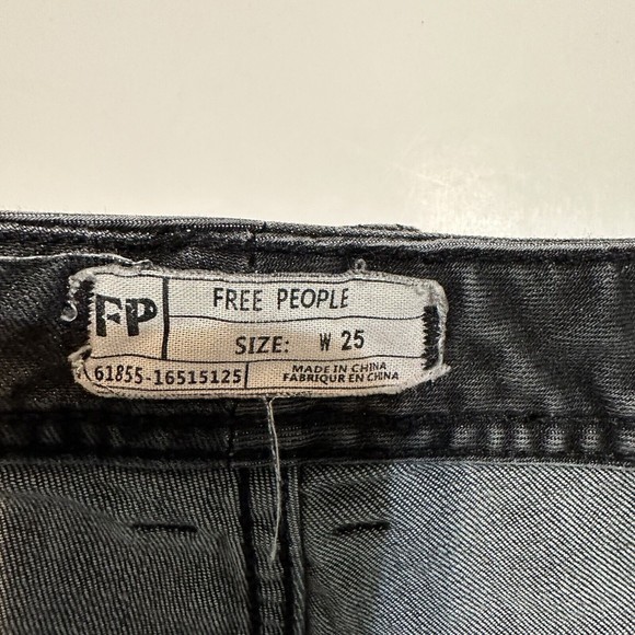 Free People Jeans Womens Size 25 Black Denim Pants Raw Hem Distressed 27x24 - Picture 5 of 8